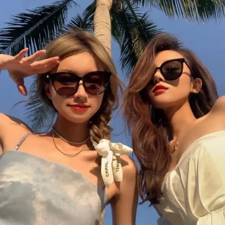龙仁诊所 海报